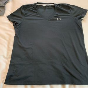 Under Armour T-shirt
